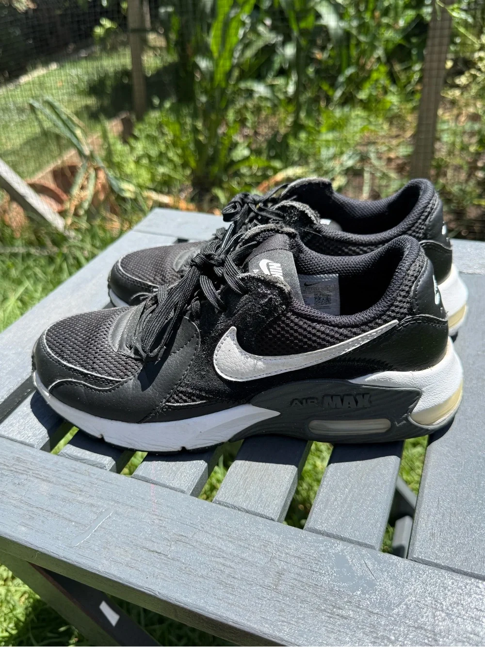 Nike Air Max Women’s Sneaker Shoe Size 7 Black White